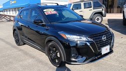 2022 Nissan Kicks SR