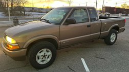 2002 Chevrolet S-10 Base