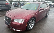 2018 Chrysler 300 Touring L