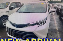 2023 Toyota Sienna XLE 7-Passenger
