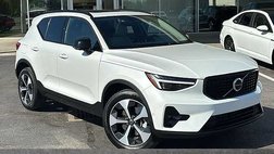 2026 Volvo XC40 B5 Plus