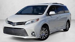 2020 Toyota Sienna XLE