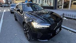 2023 Volvo XC60 B6 Ultimate Dark Theme