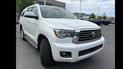 2022 Toyota Sequoia SR5
