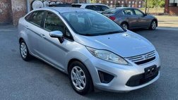 2013 Ford Fiesta SE