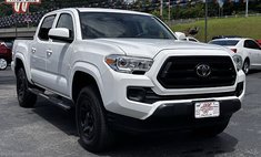 2020 Toyota Tacoma SR