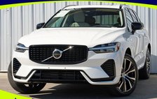 2023 Volvo XC60 Recharge T8 Plus Dark Theme