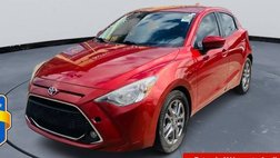 2020 Toyota Yaris Hatchback LE