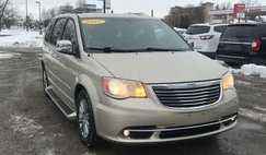 2015 Chrysler Town and Country Touring-L
