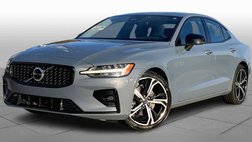 2024 Volvo S60 B5 Plus Dark Theme