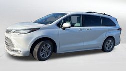 2022 Toyota Sienna XLE 7-Passenger