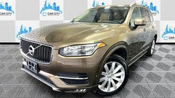 2016 Volvo XC90 T6 Momentum