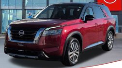 2022 Nissan Pathfinder Platinum