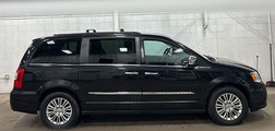 2015 Chrysler Town and Country Touring-L