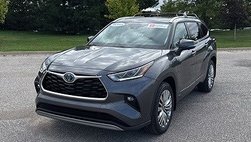 2023 Toyota Highlander Hybrid Platinum