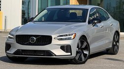 2023 Volvo S60 Recharge T8 Plus Dark Theme