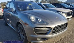 2013 Porsche Cayenne GTS