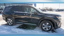 2023 Honda Pilot EX-L w/Rear Captain's Chairs