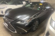 2021 Lexus ES 250 Base