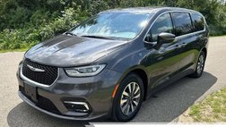 2023 Chrysler Pacifica Hybrid Touring L