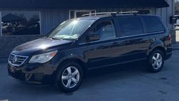 2010 Volkswagen Routan SE