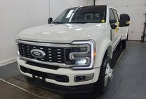 2025 Ford F-450 Super Duty Platinum