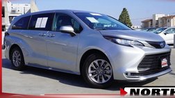 2023 Toyota Sienna XLE