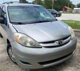 2010 Toyota Sienna LE 8-Passenger
