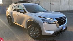 2022 Nissan Pathfinder SV