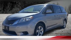 2017 Toyota Sienna LE 8-Passenger