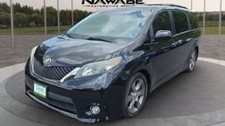 2014 Toyota Sienna SE 8-Passenger
