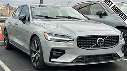 2025 Volvo S60 B5 Plus