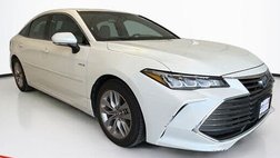 2020 Toyota Avalon Hybrid XLE