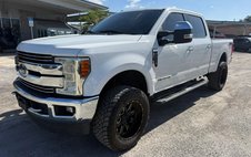 2017 Ford Super Duty F-250 Lariat