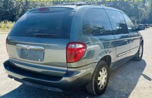 2005 Chrysler Town and Country Touring
