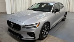 2024 Volvo S60 B5 Core Dark Theme