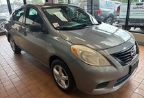 2013 Nissan Versa 1.6 SV
