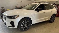 2023 Volvo XC60 Recharge T8 Plus Dark Theme