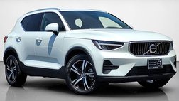 2025 Volvo XC40 B5 Core Bright Theme