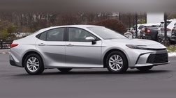 2025 Toyota Camry LE FWD