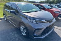 2021 Toyota Sienna XSE 7-Passenger