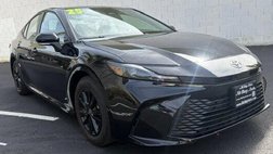 2025 Toyota Camry LE FWD