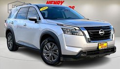 2024 Nissan Pathfinder SV