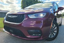 2022 Chrysler Pacifica Hybrid Touring L