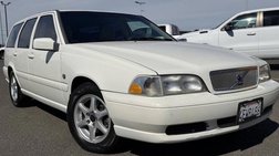 1999 Volvo V70 Base