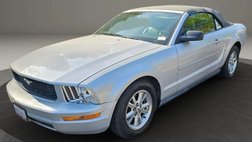 2005 Ford Mustang Deluxe