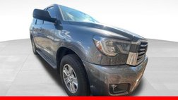 2022 Toyota Sequoia SR5
