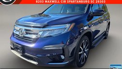 2020 Honda Pilot Touring w/Rear Captain's Chairs