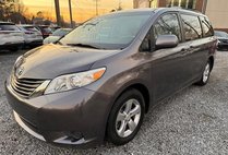 2011 Toyota Sienna 7-Passenger V6 FWD