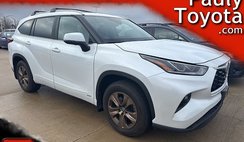 2023 Toyota Highlander Hybrid Bronze Edition